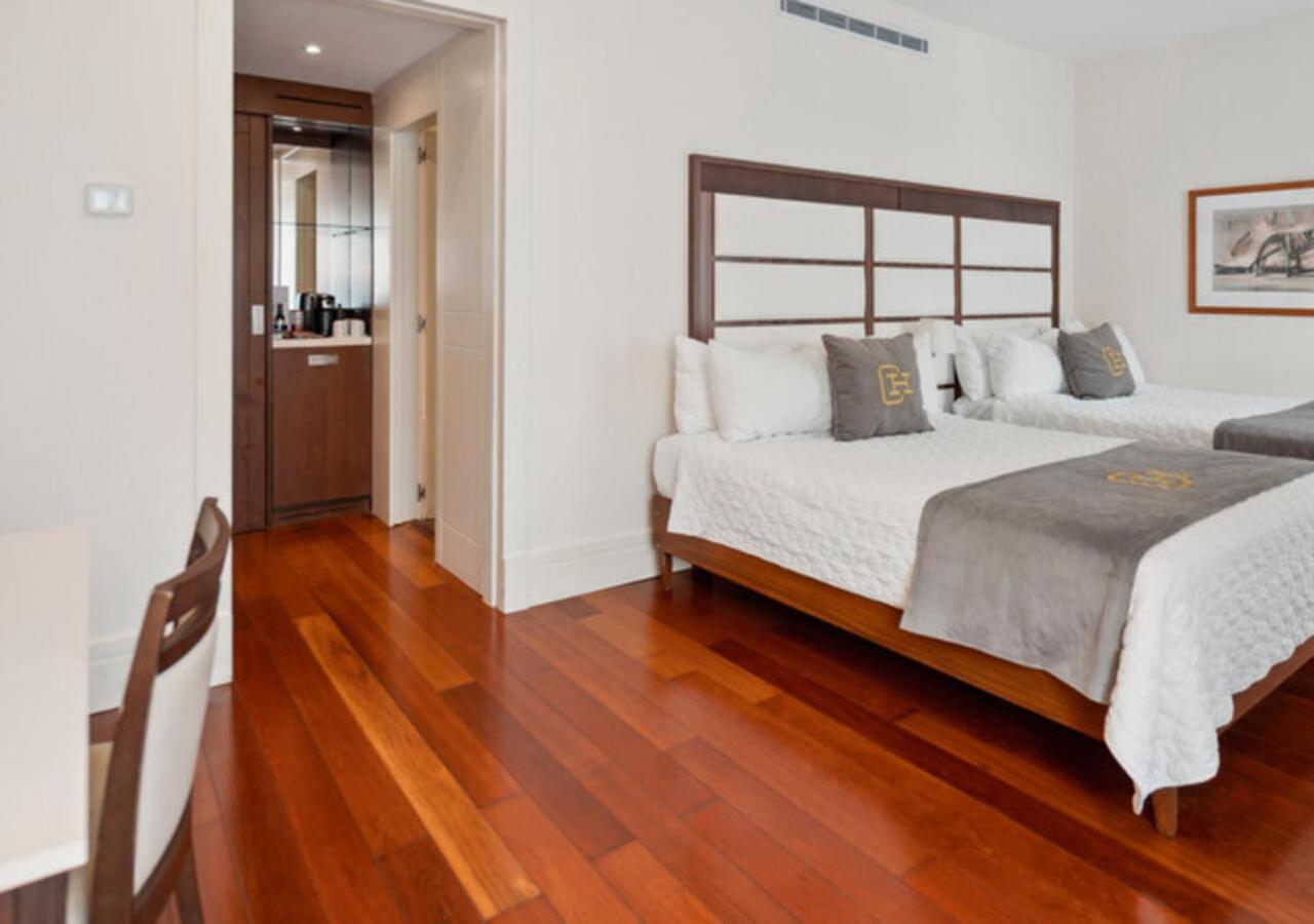 Central Hotel 5*